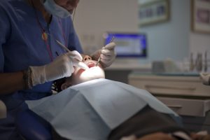 Resekcja wierzchołka korzenia Warszawa